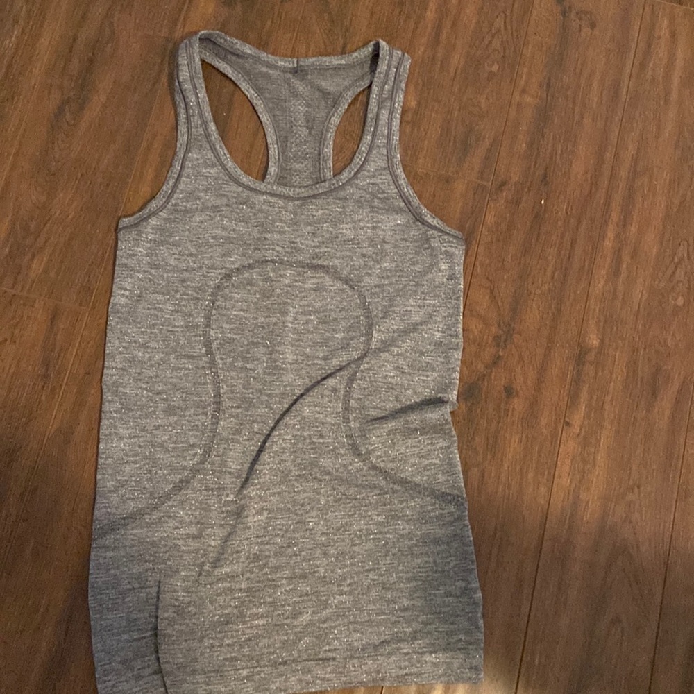 Lululemon Swiftly Tech Sparkle tank top size 4./ black/white /silver
